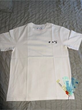 Off-White White Crewneck T-Shirt with Small Chest Motif